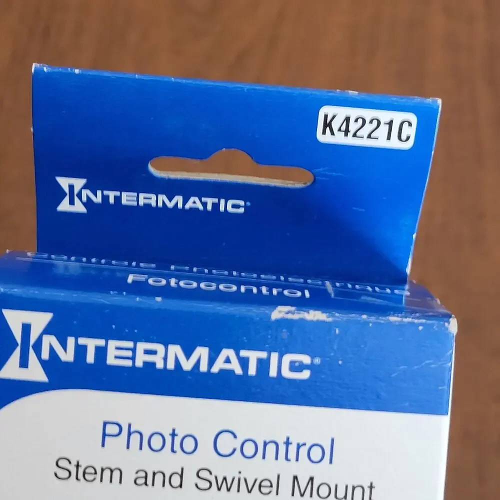 Intermatic K4221C 120Volt Stem Swivel Mount Thermal Photocontrol (Photocell) New